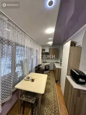 2-комнатная квартира, этаж 1 из 4, 42 м²