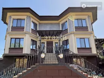 6-комнатный дом, 17 соток, 600 м², на длительный срок