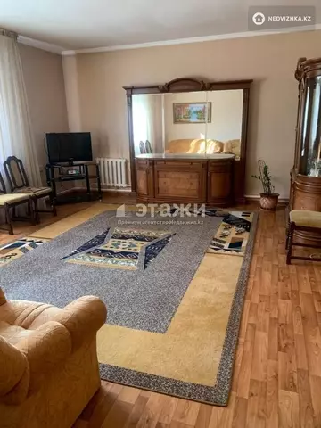 5-комнатный дом, 8 соток, 185 м², на длительный срок