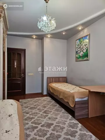 4-комнатная квартира, этаж 6 из 25, 128 м²