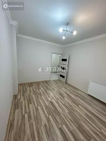 2-комнатная квартира, этаж 3 из 17, 43 м²