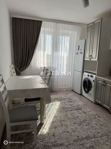 2-комнатная квартира, этаж 3 из 4, 54 м²