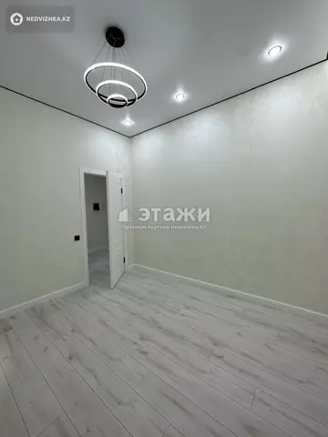 2-комнатная квартира, этаж 9 из 12, 40 м²