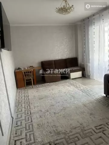 2-комнатная квартира, этаж 3 из 18, 45 м²