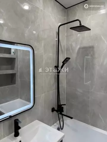 2-комнатная квартира, этаж 10 из 12, 63 м²