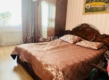 5-комнатная квартира, этаж 11 из 17, 198 м²