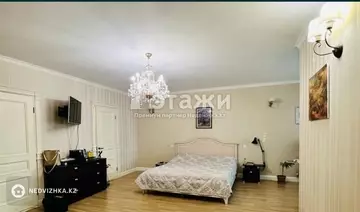 5-комнатная квартира, этаж 11 из 17, 198 м²