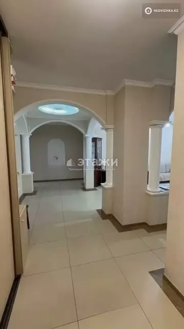 3-комнатная квартира, этаж 8 из 16, 94 м²