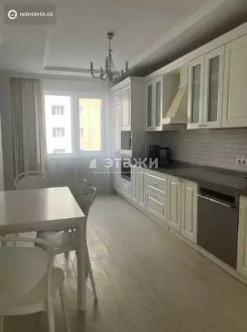 4-комнатная квартира, этаж 14 из 14, 108 м²