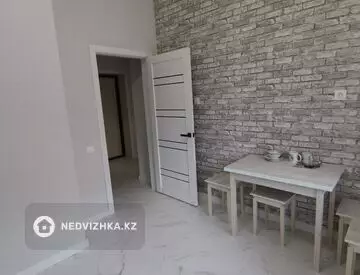 1-комнатная квартира, этаж 3 из 12, 38 м²