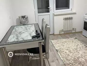 2-комнатная квартира, этаж 9 из 10, 61 м²