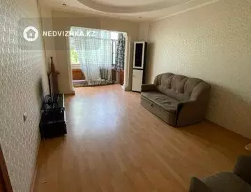 3-комнатная квартира, этаж 3 из 3, 60 м²