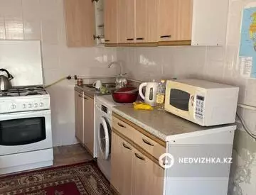 1-комнатная квартира, этаж 5 из 8, 37 м²