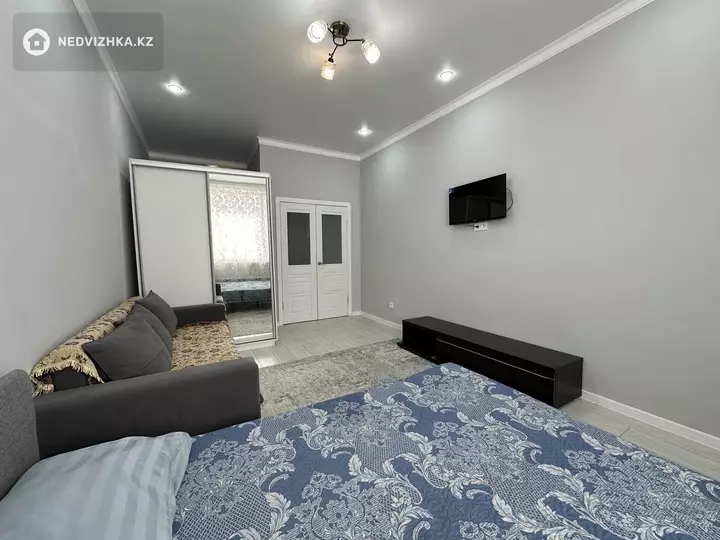 40.6 м², 1-комнатная квартира, этаж 2 из 9, 41 м², изображение - 1
