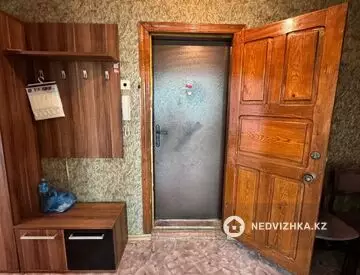 2-комнатная квартира, этаж 2 из 10, 54 м²