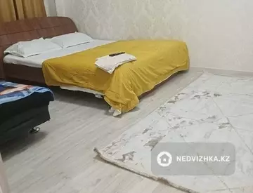 44 м², 1-комнатная квартира, этаж 1 из 10, 44 м², посуточно, изображение - 4