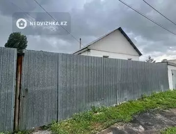 4-комнатный дом, 5.5 соток, 180 м²