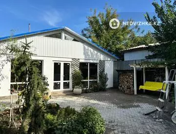 5-комнатный дом, 9 соток, 280 м²