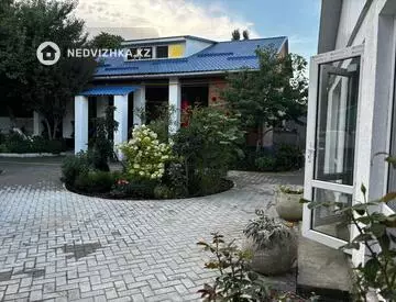 5-комнатный дом, 9 соток, 280 м²