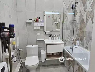 2-комнатная квартира, этаж 7 из 17, 51 м²
