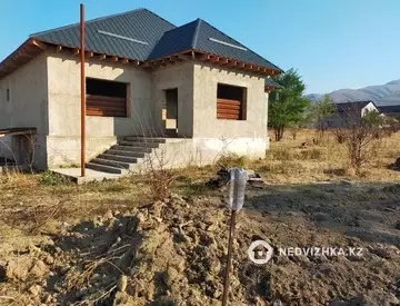 5-комнатный дом, 7 соток, 150 м²