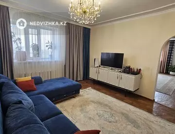 5-комнатная квартира, этаж 9 из 10, 190 м²