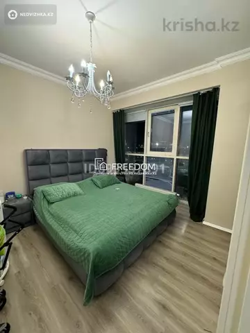 3-комнатная квартира, этаж 3 из 19, 90 м²