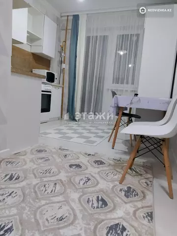 2-комнатная квартира, этаж 9 из 10, 60 м²