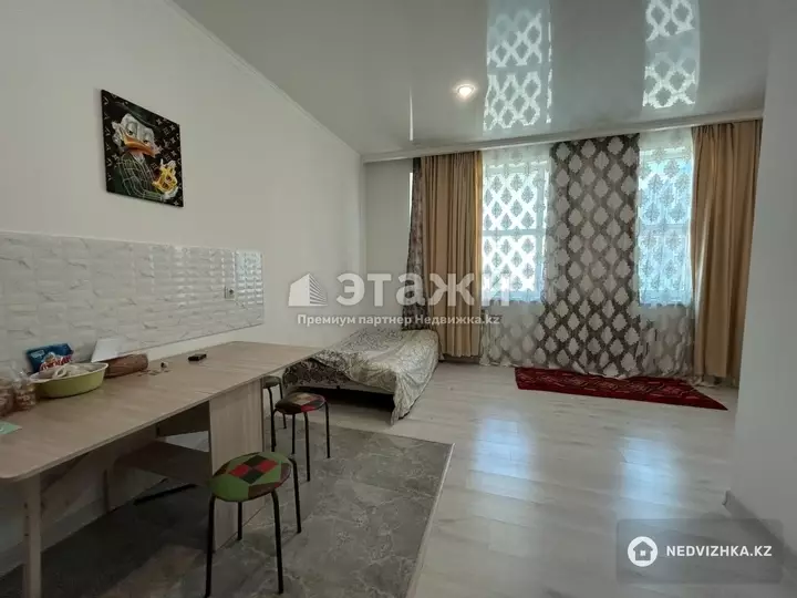 50.6 м², 1-комнатная квартира, этаж 2 из 12, 51 м², изображение - 1