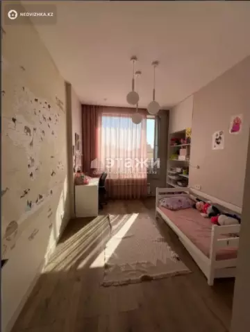 4-комнатная квартира, этаж 11 из 12, 115 м²