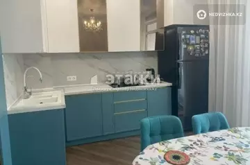 4-комнатная квартира, этаж 8 из 17, 115 м²