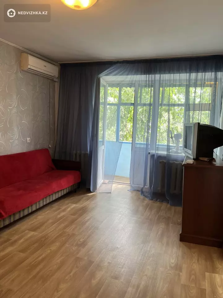 30 м², 1-комнатная квартира, этаж 5 из 5, 30 м², на длительный срок, изображение - 1