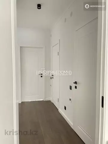 3-комнатная квартира, этаж 4 из 9, 93 м²