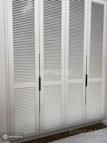 3-комнатная квартира, этаж 4 из 9, 93 м²