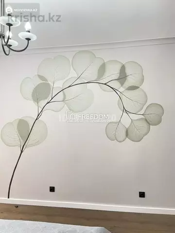 3-комнатная квартира, этаж 4 из 9, 93 м²