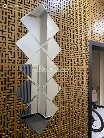 3-комнатная квартира, этаж 4 из 12, 100 м²