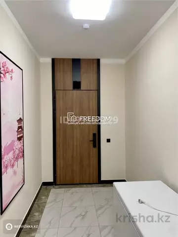 3-комнатная квартира, этаж 4 из 12, 100 м²