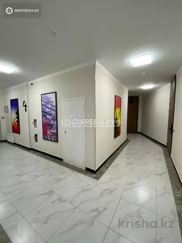 3-комнатная квартира, этаж 4 из 12, 100 м²