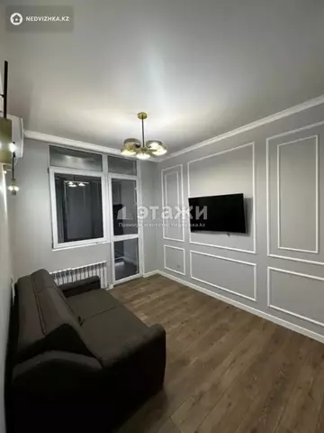 1-комнатная квартира, этаж 5 из 18, 42 м²