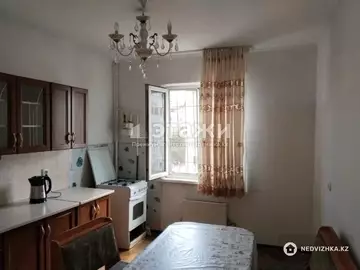 2-комнатная квартира, этаж 4 из 6, 67 м²