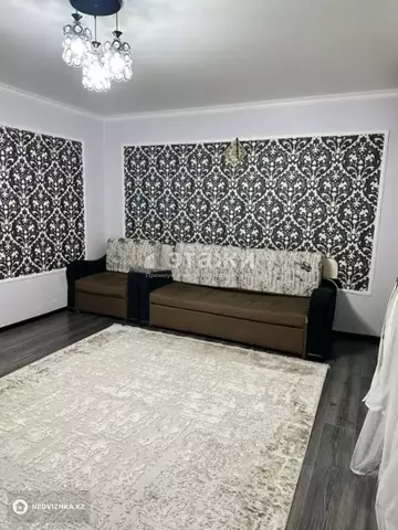2-комнатная квартира, этаж 4 из 6, 67 м²