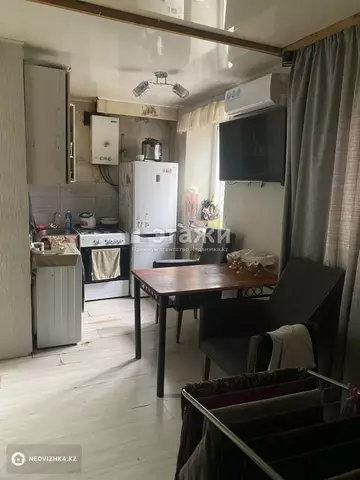 2-комнатная квартира, этаж 1 из 2, 37 м²
