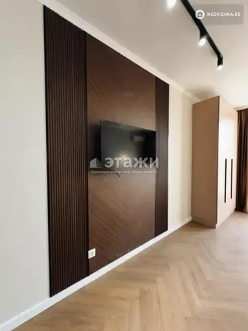 1-комнатная квартира, этаж 2 из 13, 38 м²
