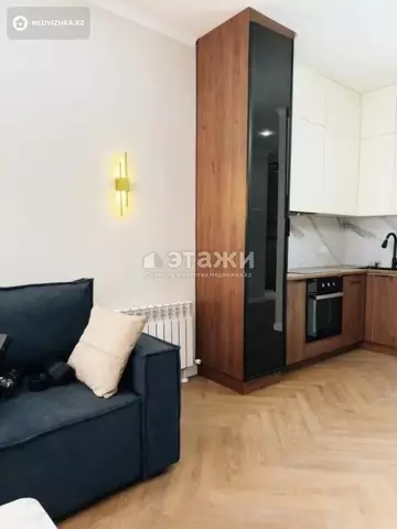 1-комнатная квартира, этаж 2 из 13, 38 м²