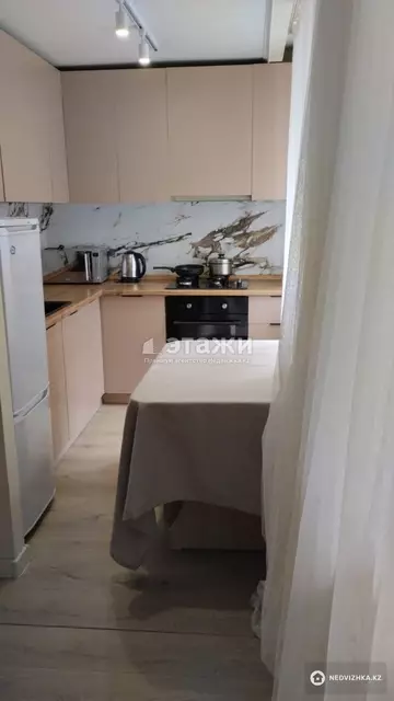 2-комнатная квартира, этаж 3 из 4, 45 м², на длительный срок