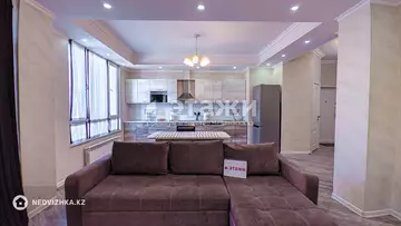 3-комнатная квартира, этаж 2 из 6, 130 м², на длительный срок