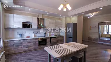 3-комнатная квартира, этаж 2 из 6, 130 м², на длительный срок
