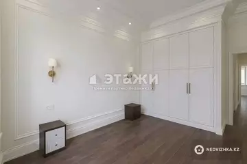 3-комнатная квартира, этаж 15 из 17, 90 м²