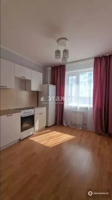 1-комнатная квартира, этаж 4 из 9, 40 м²
