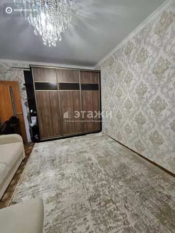 1-комнатная квартира, этаж 3 из 10, 32 м²